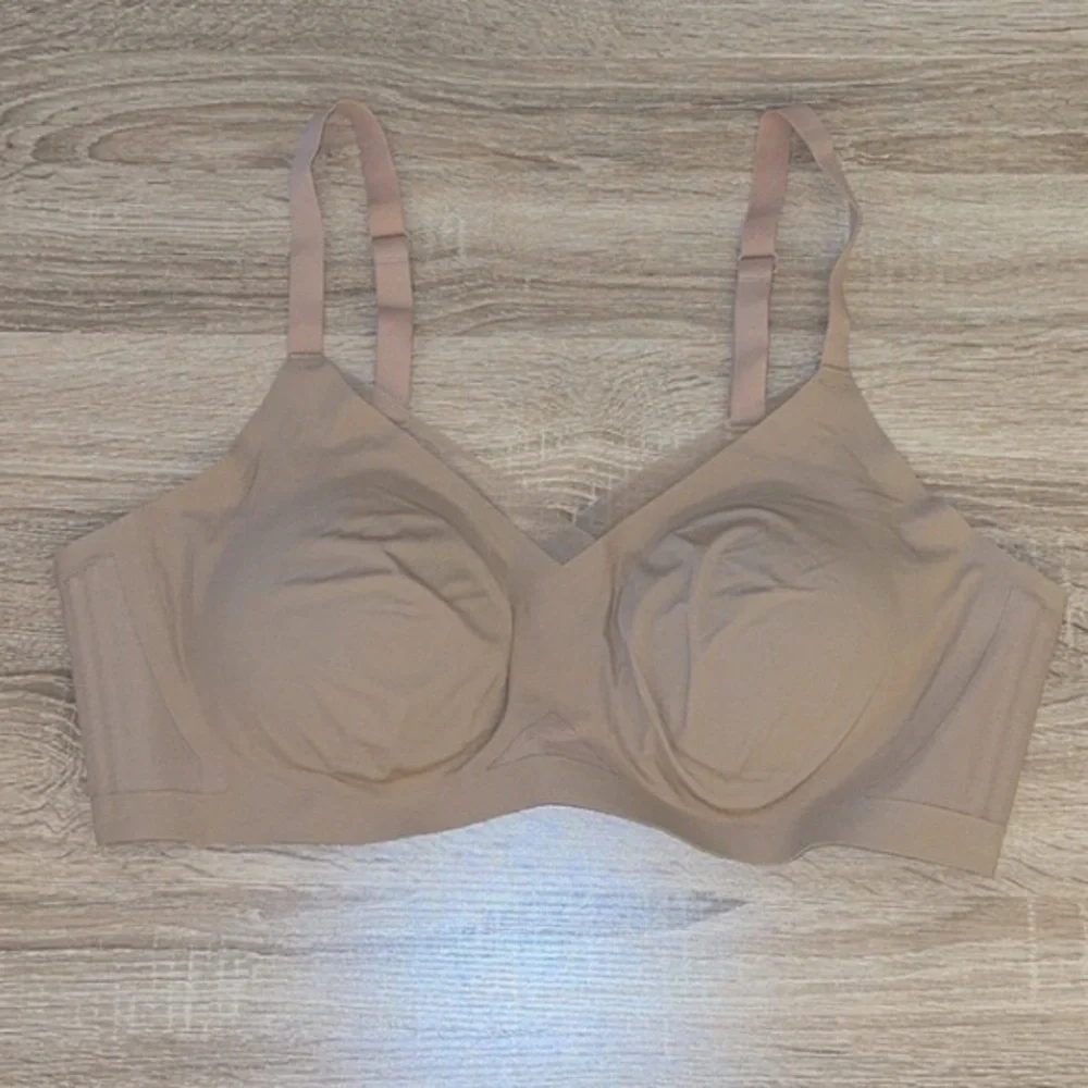 Honeylove CrossOver Padded V-Neck Sand‎ Nude Beige Wireless Bra Size 2X